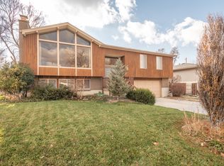 1590 E Spring Run Dr, Holladay, UT 84117