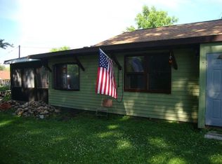 W8894 Lake View Rd, Briggsville, WI 53920
