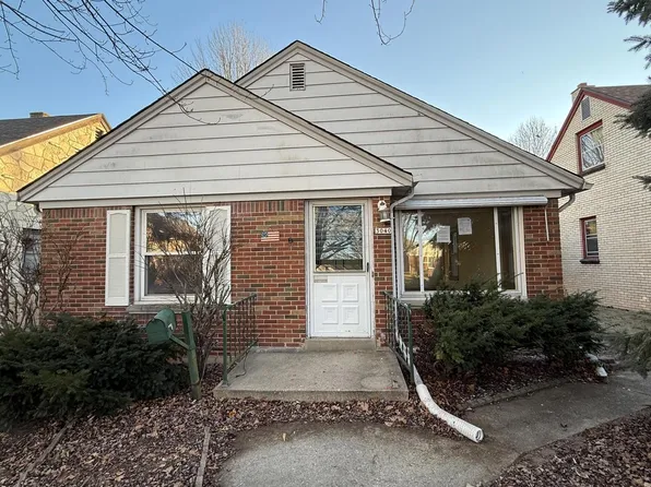 3040 North 86th STREET, Milwaukee, WI 53222