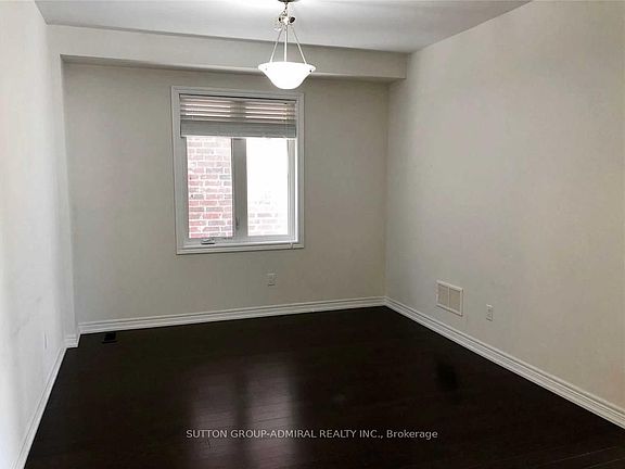 5th image of 276 Chouinard Way