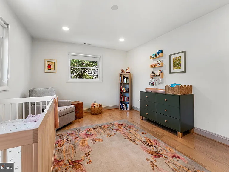 2820 Ellicott St NW — Photo 26