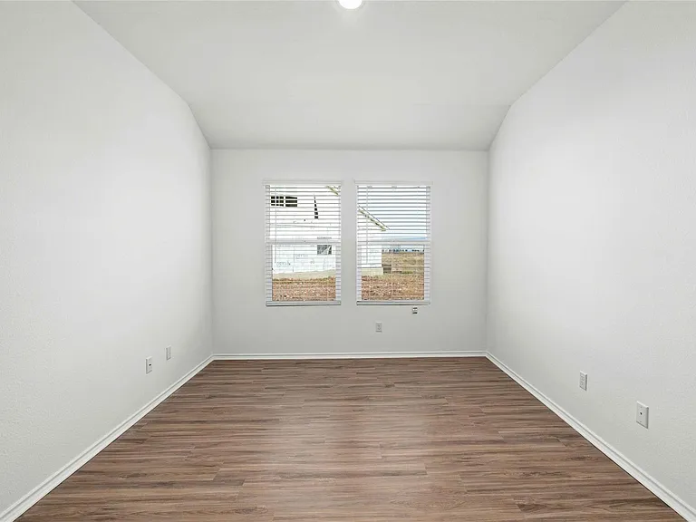 416 Escondido Cir — Photo 20