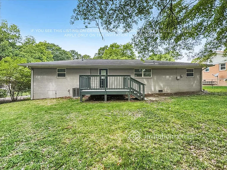 8490 Meadowbrook Dr — Photo 17