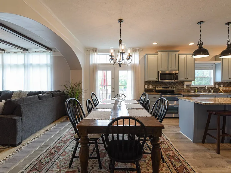 21 Old Pinner Pl — Photo 9