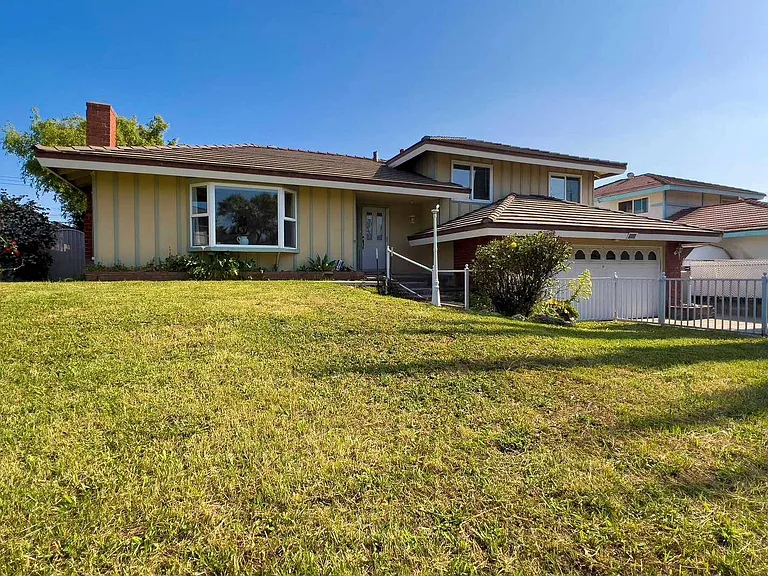 1424 Winn Dr W — Photo 30