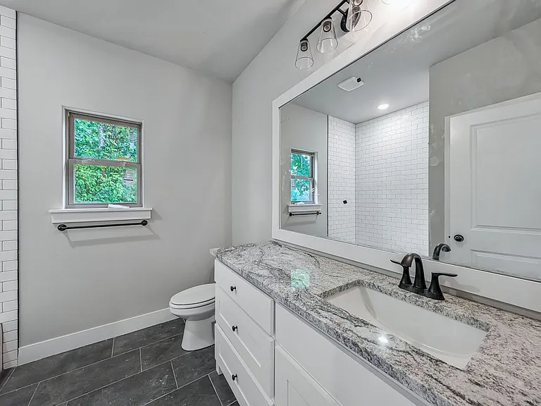 10 Olmsted Cir — Photo 21