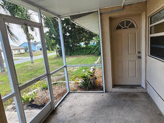 3rd image of 385 Pelican Rd