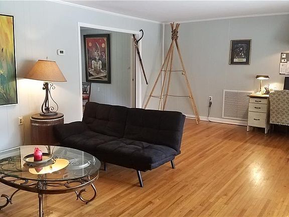 4th image of 907 Avenue V SE
