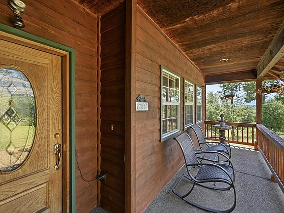 2nd image of 17860 Deer Hill Road
