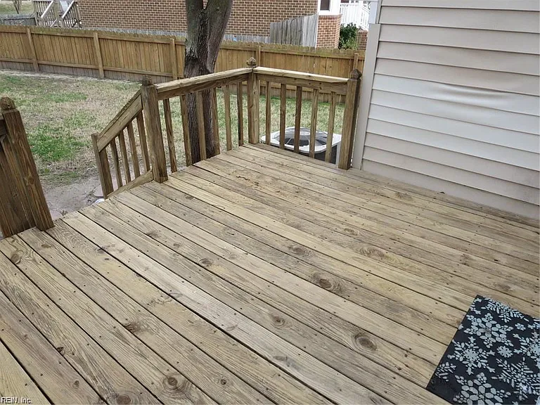 316 San Roman Dr — Photo 4