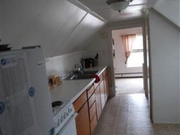 4th image of 1129 23rd Ave