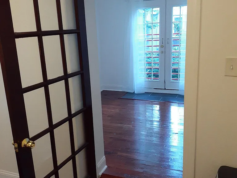 2113 Fitzwater St #B — Photo 14