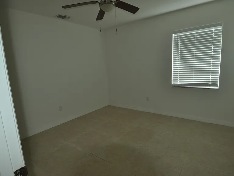 838 Gillen Ave NW — Photo 11