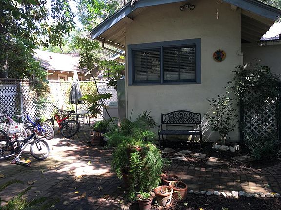 3rd image of 360 W 6th St