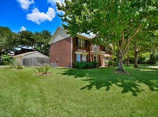 1910 Old Prairie Ct, Richmond, TX 77406