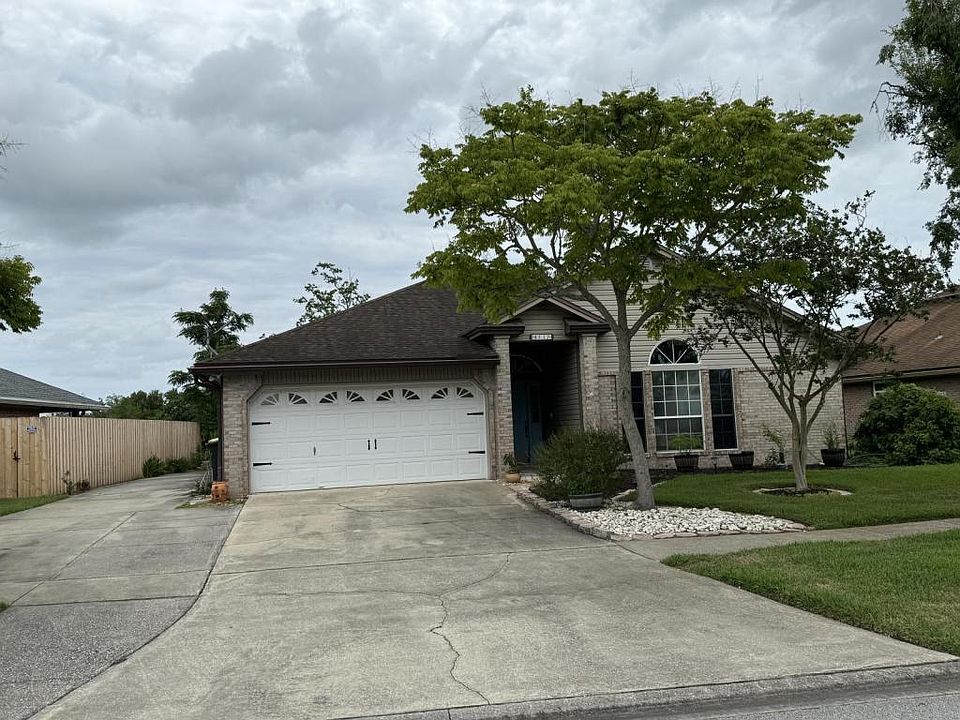 1st image of 4517 Pebble Brook Dr