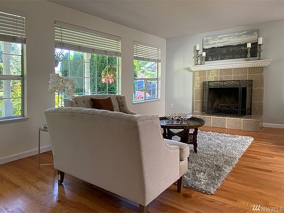 3rd image of 8803 NE 142nd St