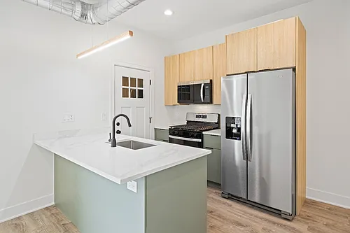 5616 N Washtenaw Ave #102 Photo 1