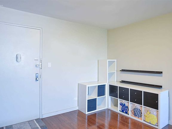 4th image of 87-10 51st Ave APT 7B