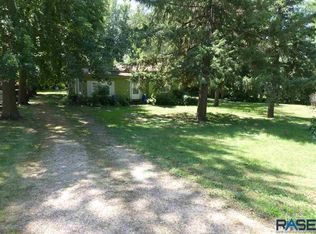 701 Southside Ave, Valley Springs, SD 57068
