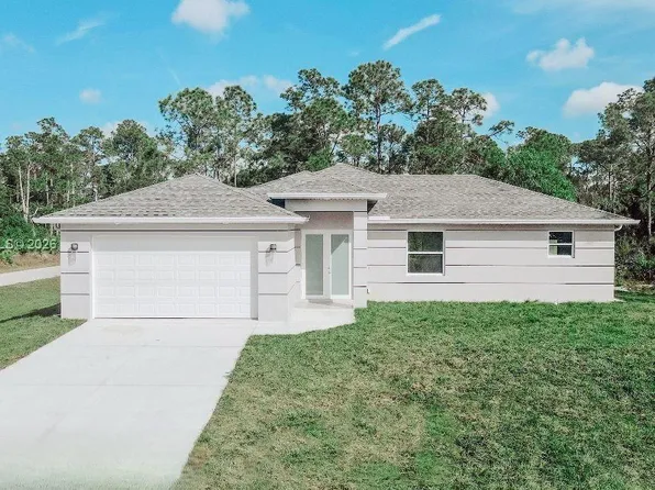 4405 E 7th St, Lehigh Acres, FL 33972