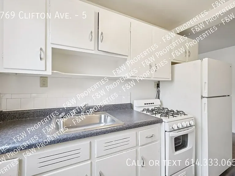 1769 Clifton Ave #5 — Photo 24