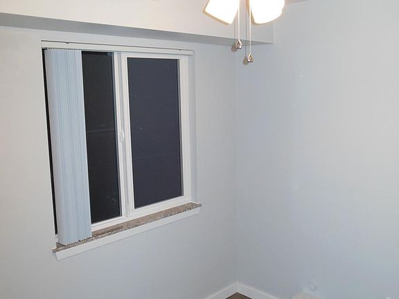 Small bedroom or den