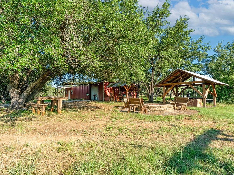 High Fence Ranch For Sale in Comanche County near De Leon, TX