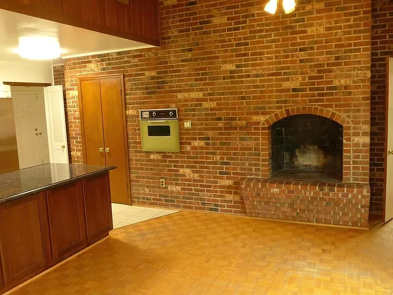 6301 Evermay Dr — Photo 8