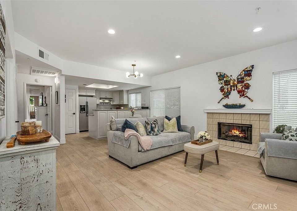 1st image of 4561 Warner Ave