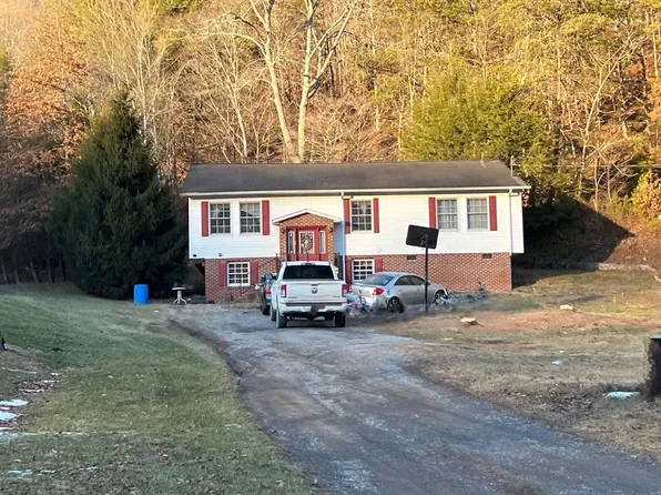 1241 Cleghorn Valley Rd, Marion, VA 24354