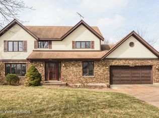 5915 Prairie Ln, Palatine, IL 60067
