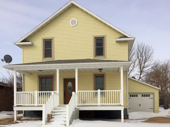 307 N Elm St, Hebron, ND 58638
