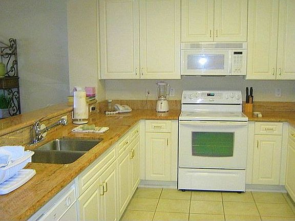 5th image of 60 Surfview Dr APT 708