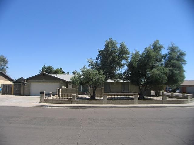 1st image of 3719 W Campo Bello Dr