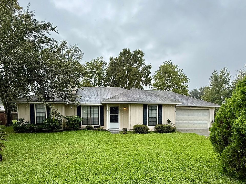 1st image of 2042 Ashton St