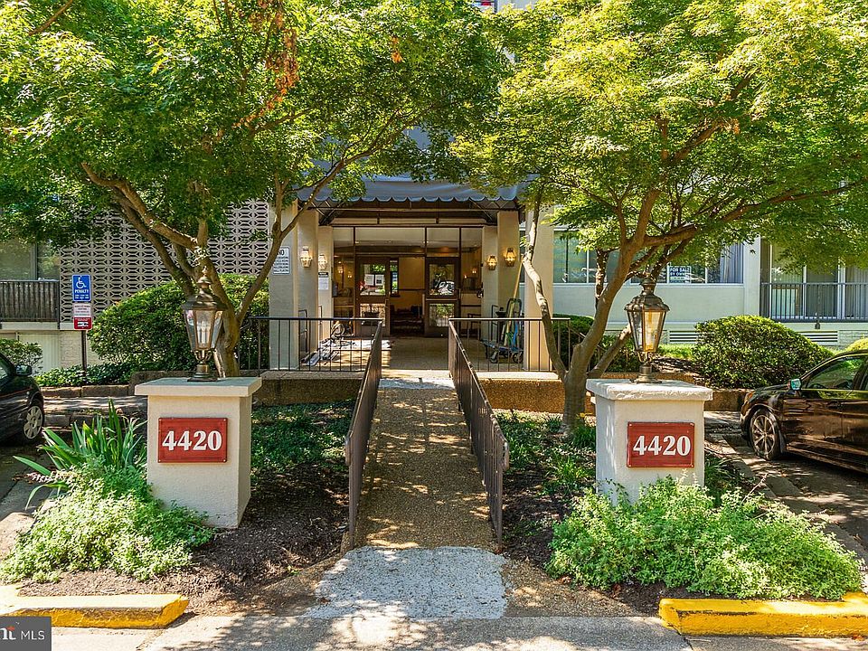 1st image of 4420 Briarwood Ct N APT 47