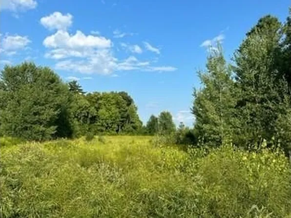 Bon St, Cecil, WI 54111