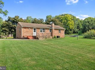 2 Quarter Branch Rd, Lovettsville, VA 20180