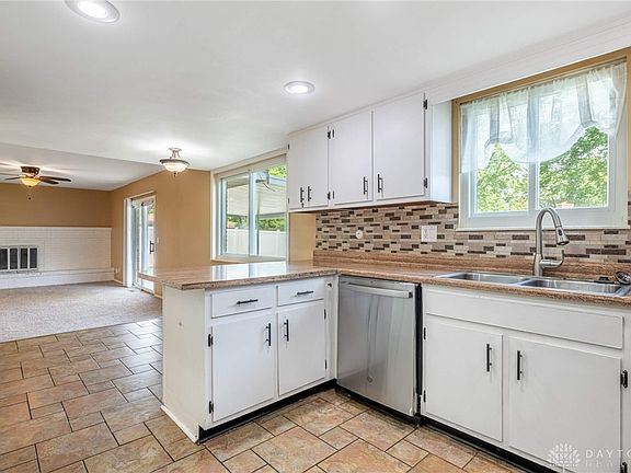 5th image of 4701 Scothills Dr