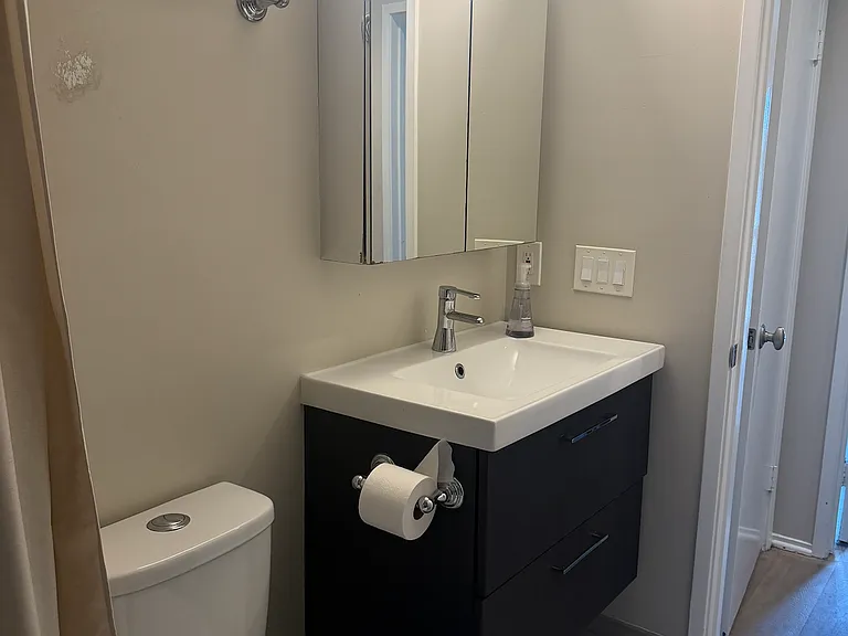 555 Jean St — Photo 10