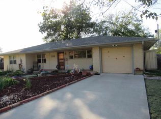 1705 Essex St, Ardmore, OK 73401