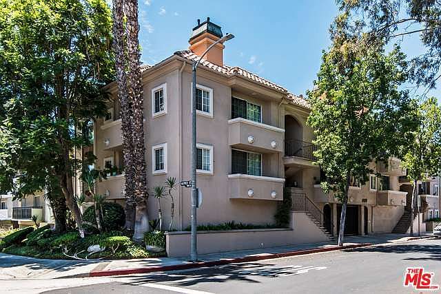 1st image of 8474 Romaine St APT 103