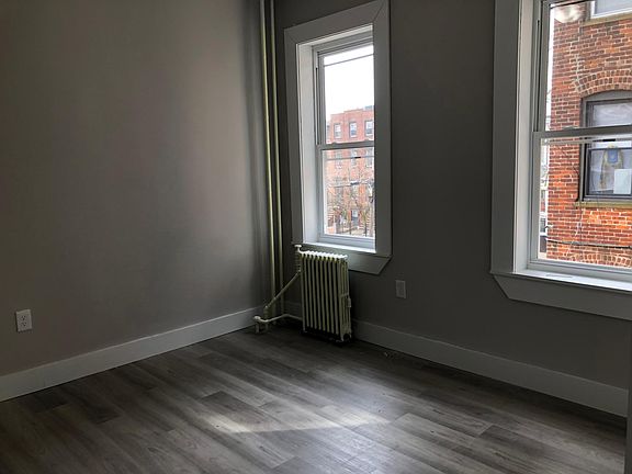 2nd image of 500 Baldwin Ave APT 27