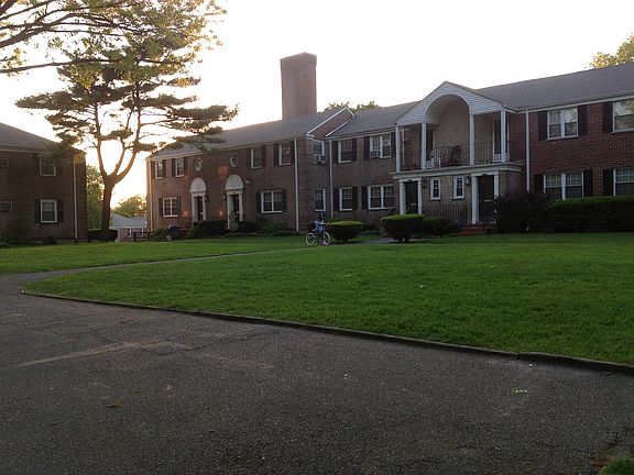 2nd image of 22425 64th Ave #1ST