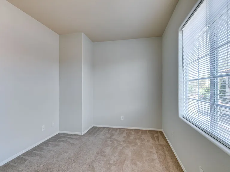 8937 Caledon Ridge Ct — Photo 31