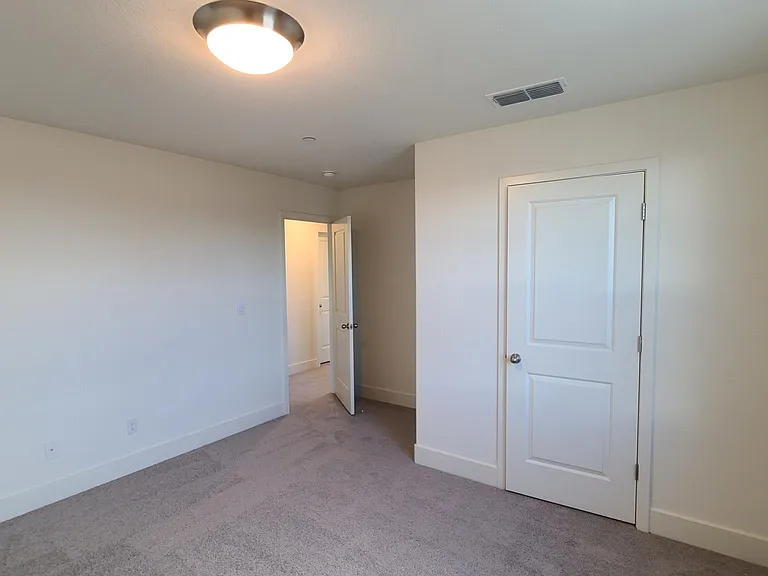 938 Pipit St — Photo 16