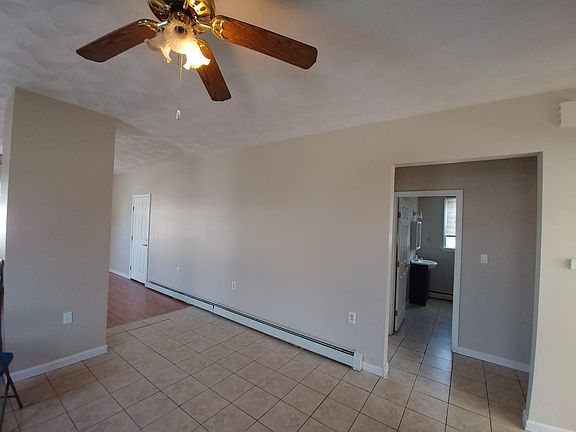 2nd image of 590 Admiral St Floor 2
