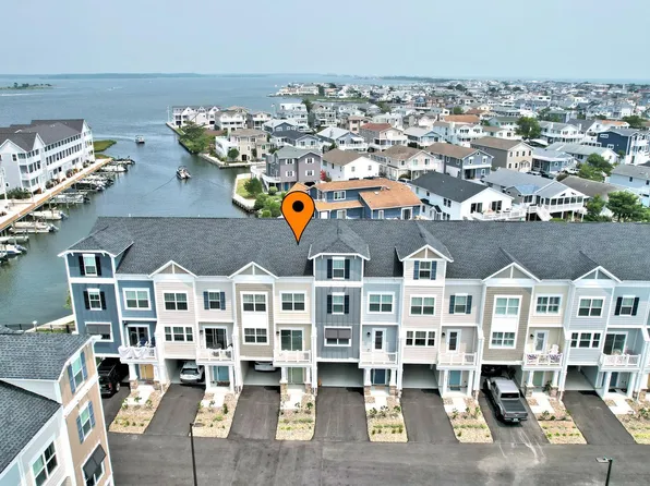 39124 New Providence Ln, Fenwick Island, DE 19944