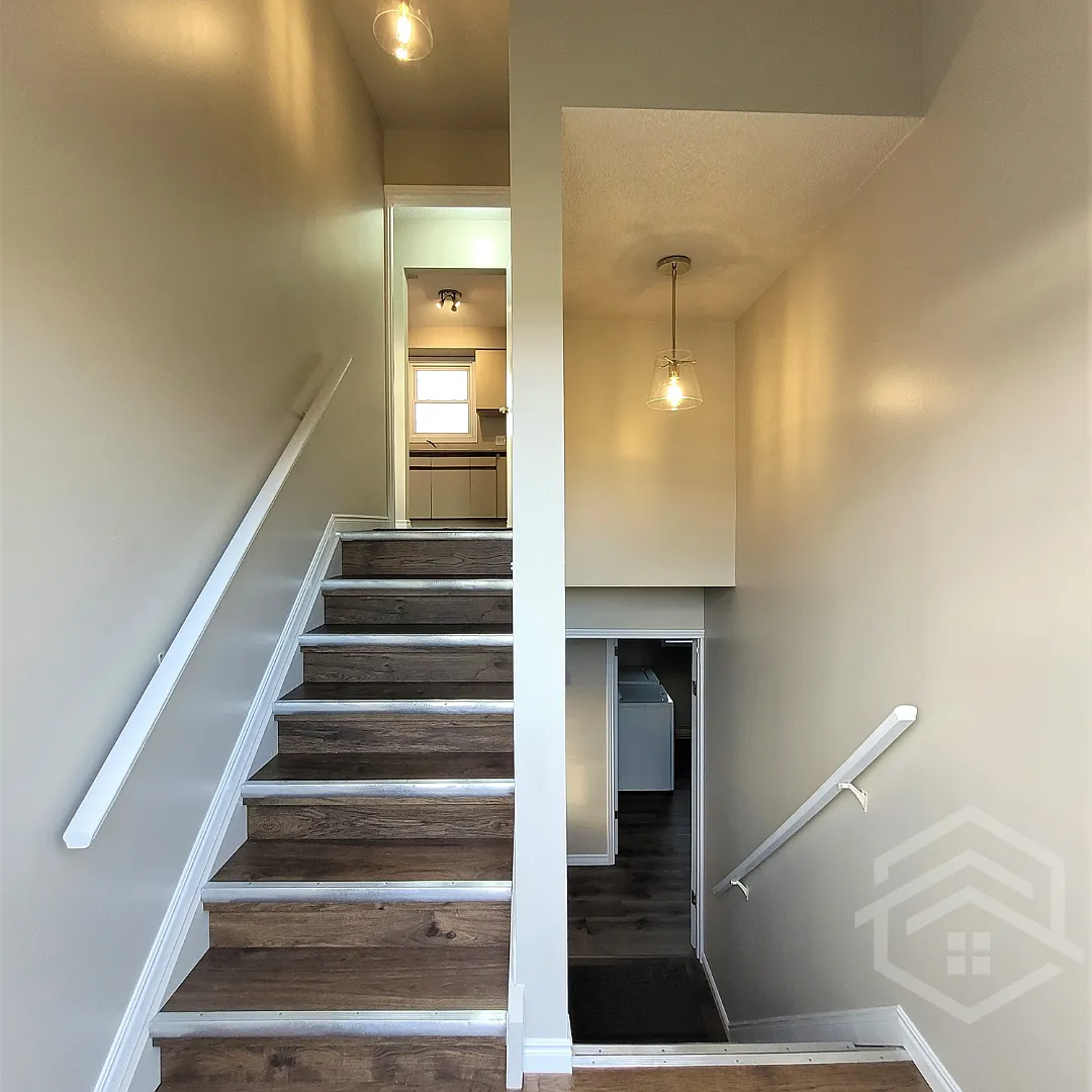 350 Tillson Avenue Tillsonburg — Photo 2